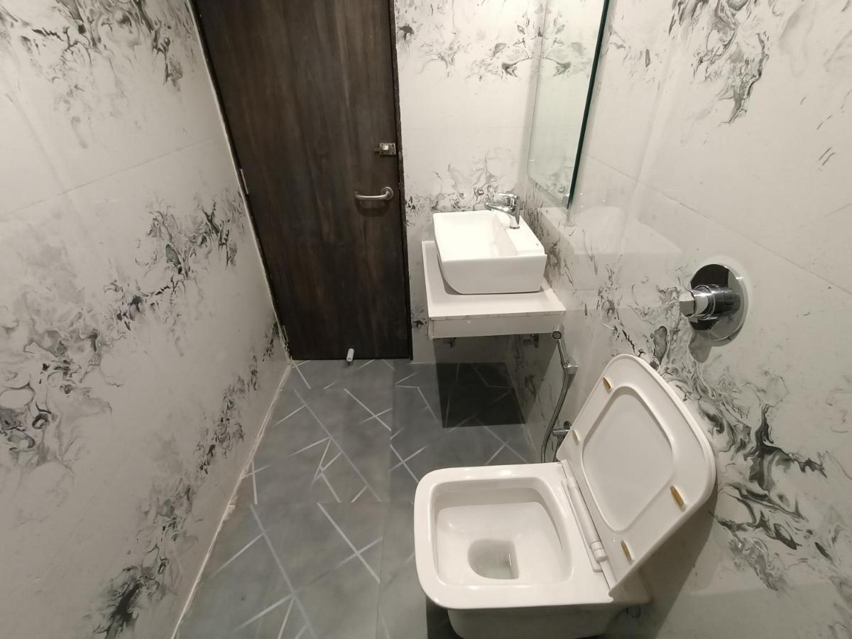 Hotel Classio Andheri - Near Dn Nagar Metro Station Mumbai Exteriör bild